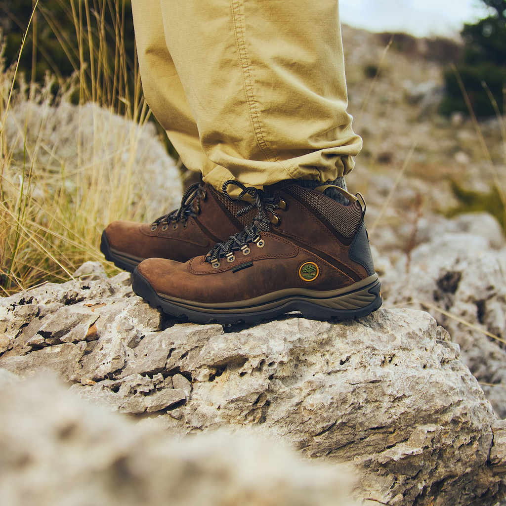 Mens White Ledge Waterproof Hiking Boot - Image 2