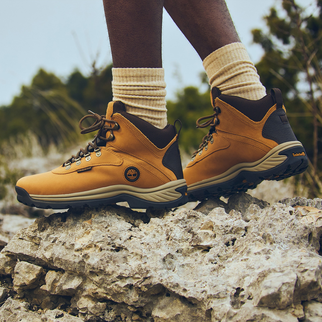 Mens White Ledge Waterproof Hiking Boot - Image 2